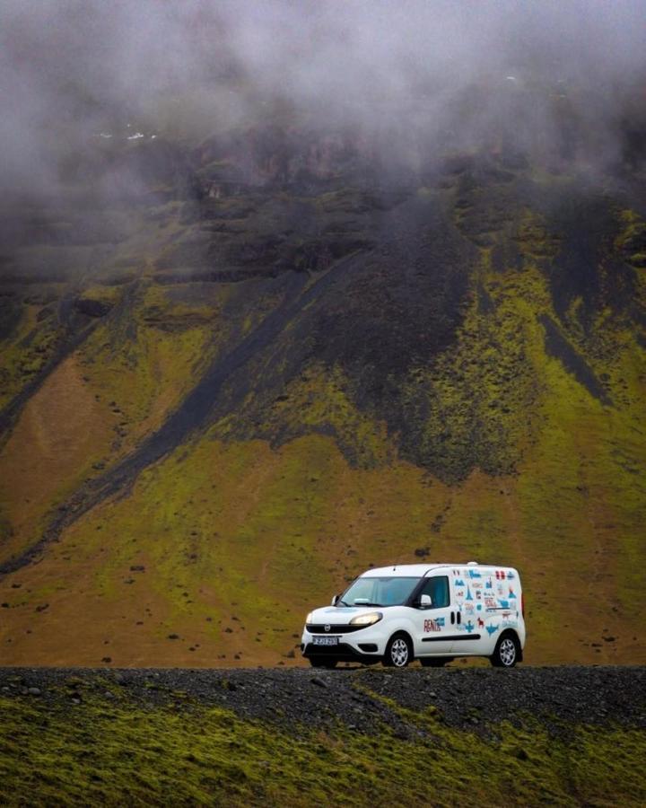 Rent Campervans Keflavík Esterno foto