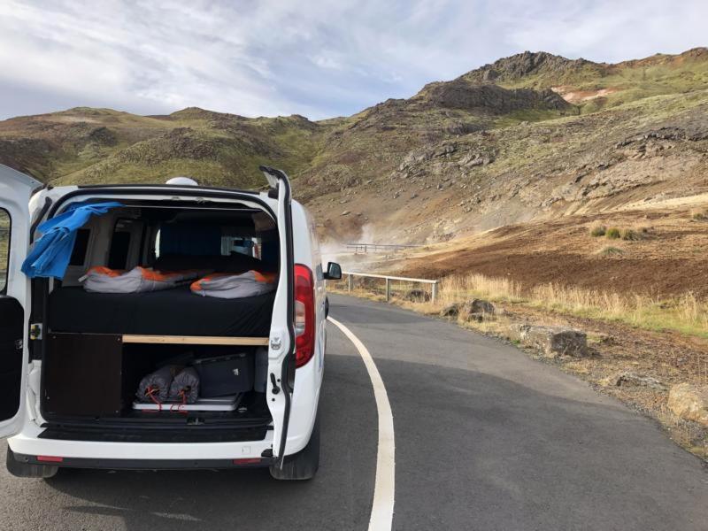 Rent Campervans Keflavík Esterno foto